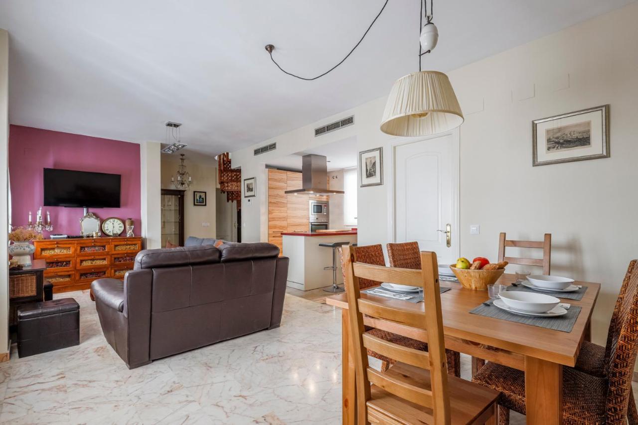 Fantastico Duplex 2 Terrazas 3 Habitaciones 2 Banos セビリア エクステリア 写真